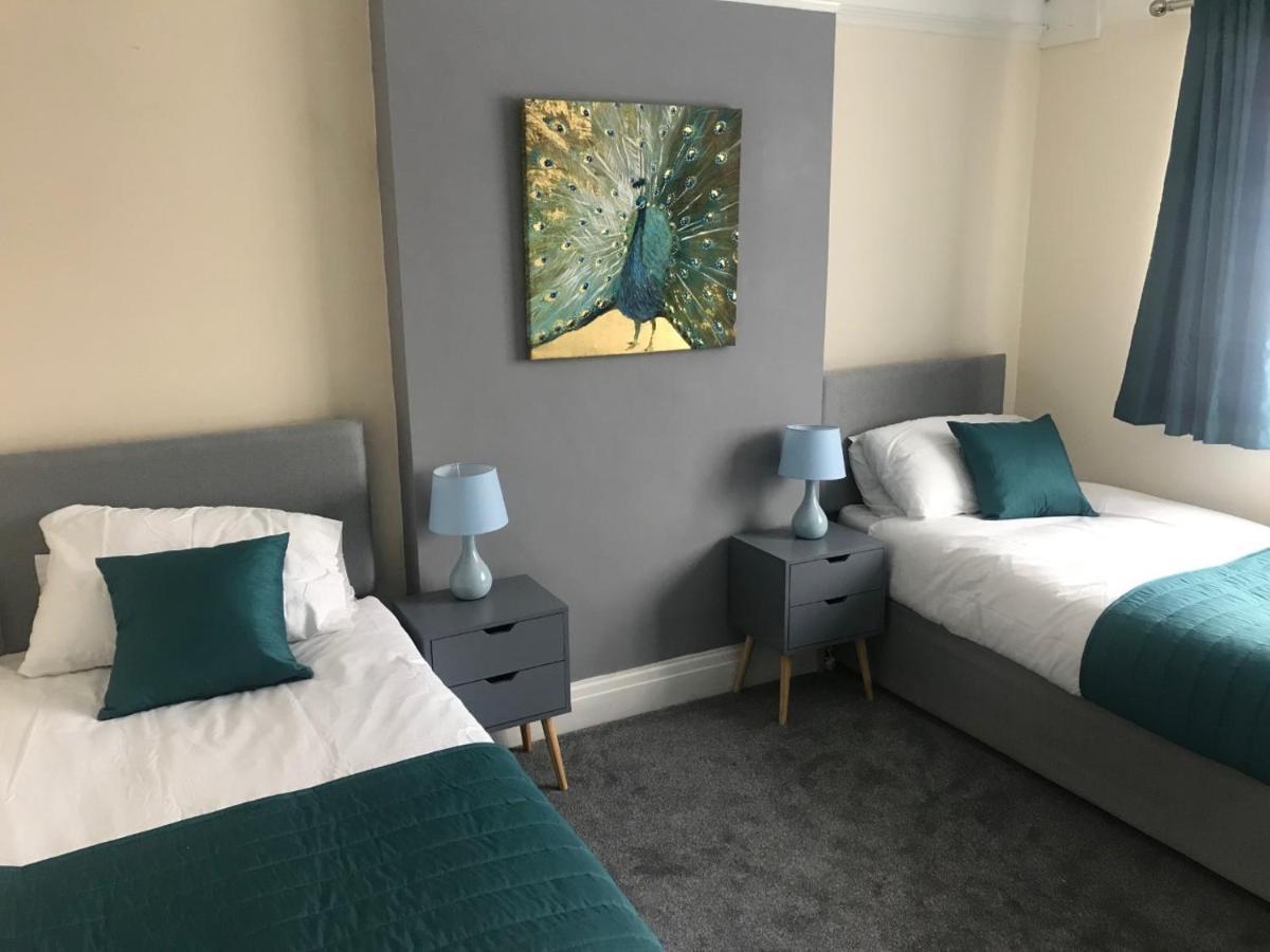 Tudors Chelmsford Ngoại thất bức ảnh