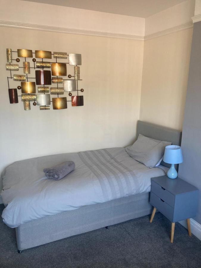 Tudors Chelmsford Ngoại thất bức ảnh